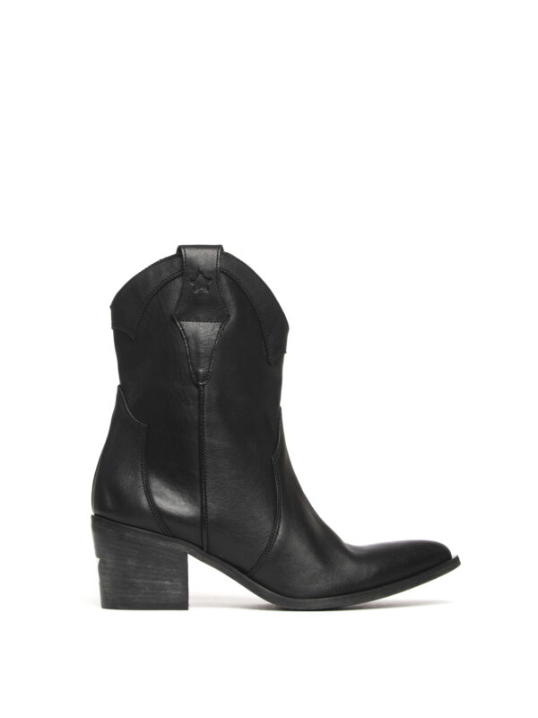 Tronchetti texani in vitello nero 2720