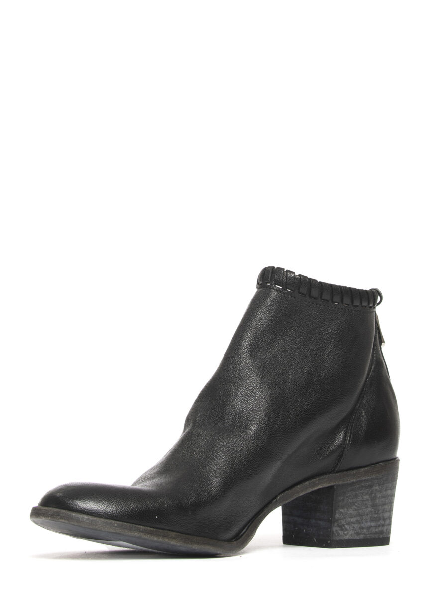 Tronchetti in vitello nero 2724 - Image 4