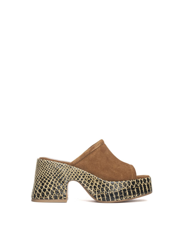 Zeppe in camoscio whiskey 2471